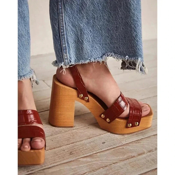 New Free People Mallory Clogs Wood Heel Sandal Shoes in Luggage Brown 11 - Picture 4 of 15